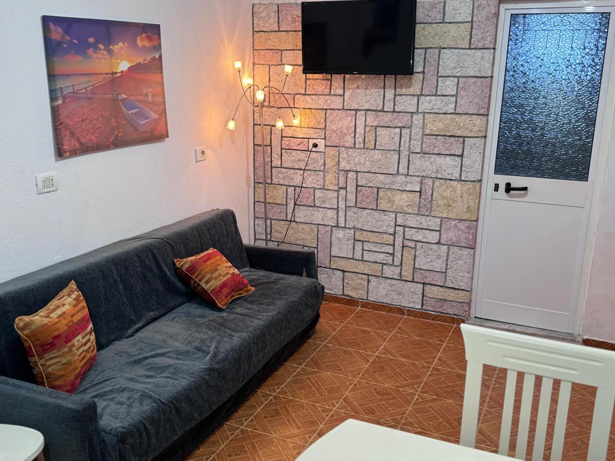 Joni'S Guest House Spille Exterior foto